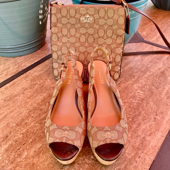 Coach bundle - Picture 4 of 10